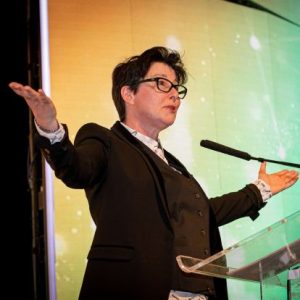 Sue Perkins Tv Presenter Speakers Evolve Agency